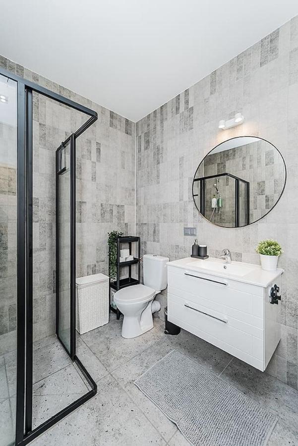 קובנה Lovely Apartment With Private Terrace By Urban Rent מראה חיצוני תמונה